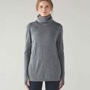 Lululemon Sweat & Savasana Merino Wool Gray Turtleneck Sweater Size 6